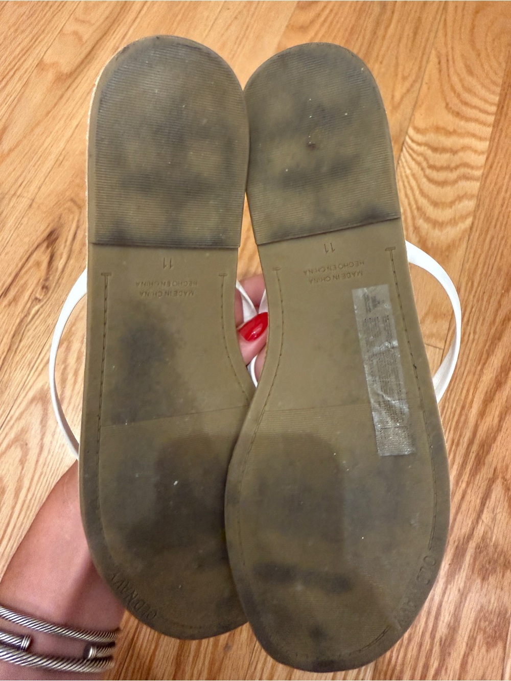 Old Navy White Slim-Strap Flip Flop Sandals - Women - Picture 2 of 2